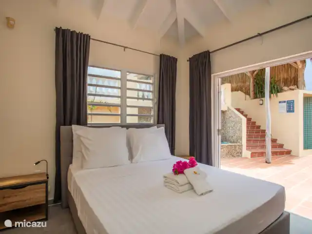 Villa de luxe I avec piscine à Curaçao | Curaçao, Banda Abou (ouest), Big Mountain - villa Chambre
Lit double
Armoire
Serviettes
Vue