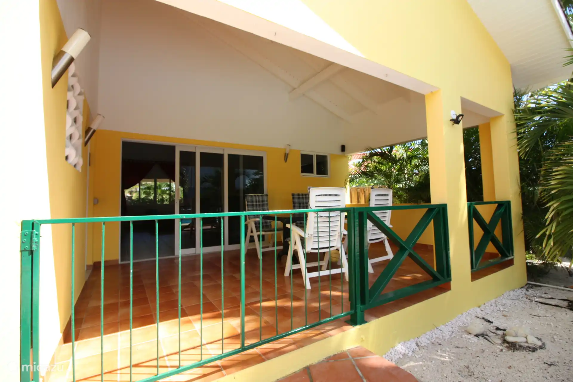 Kindertor zwischen Veranda und Schlafzimmer.