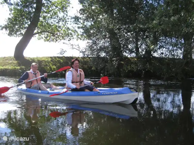 La maison des PTT | Pays-Bas, Limbourg, Roerdalen - maison de vacances Excursion en canoë sur la rivière qui coule le Roer de Vlodrop à Roermond. Réservations via la ferme Schurenhof, tél. : 0475 – 403393