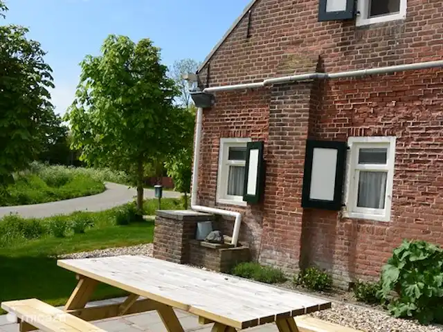 Le Tollenaer | Pays-Bas, Zélande, Biggekerke - maison de vacances Mangez dehors à la table de pique-nique.