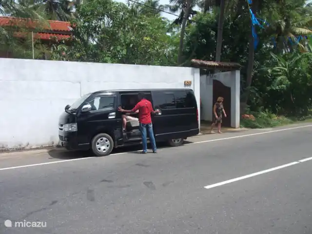 Location de Vacances Sri Lanka, Sud, Habaraduwa, bungalow - Susabanda Nous avons notre propre bus Toyota avec climatisation. Le transport peut donc être organisé !