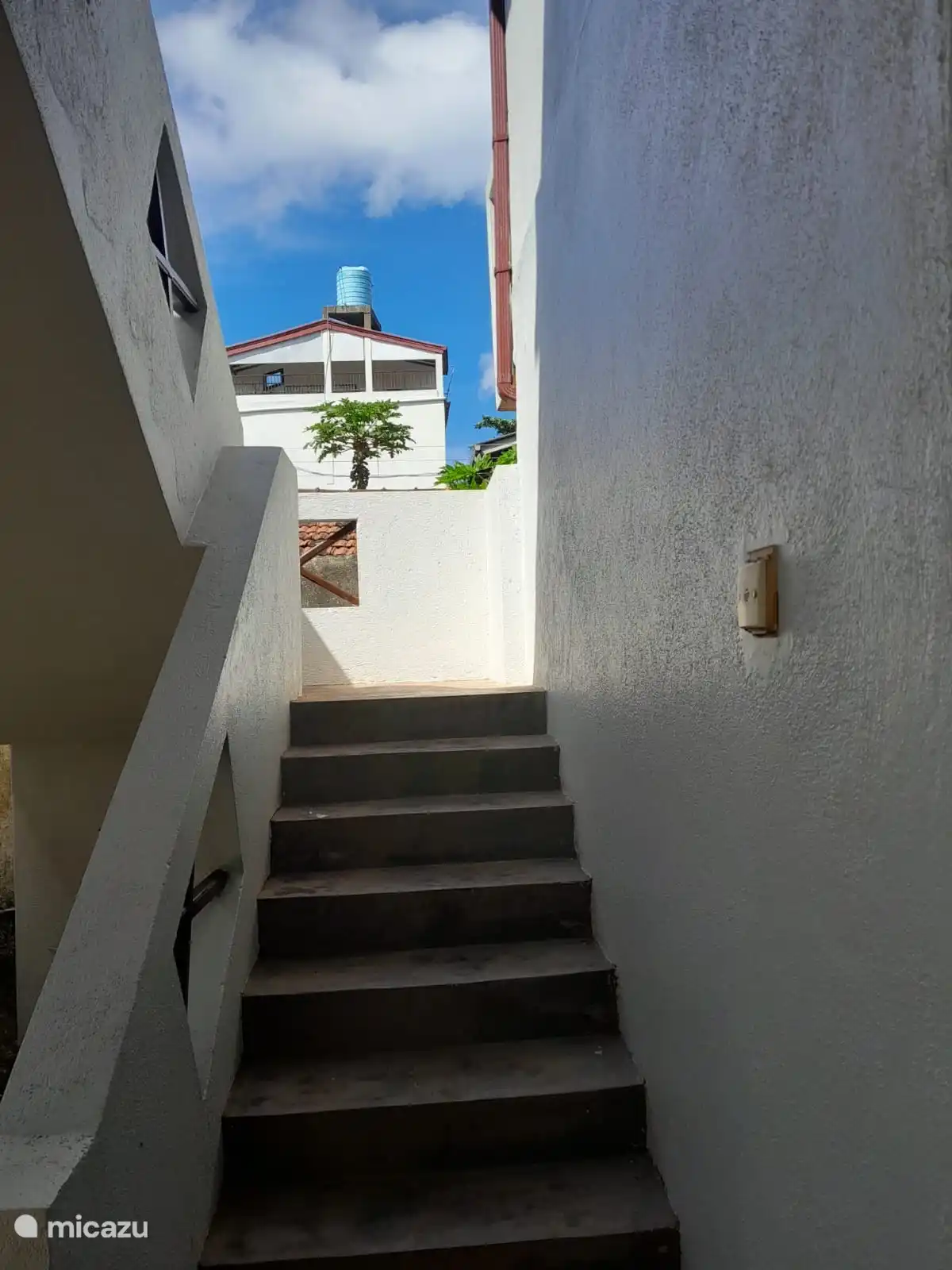 Die (Außen-)Treppe zum Obergeschoss