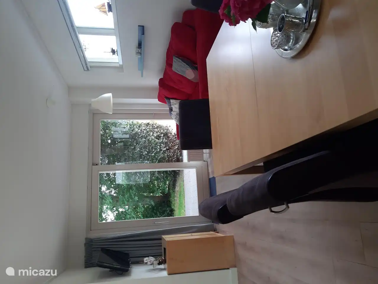 Extra Sitzecke hat LCD-TV