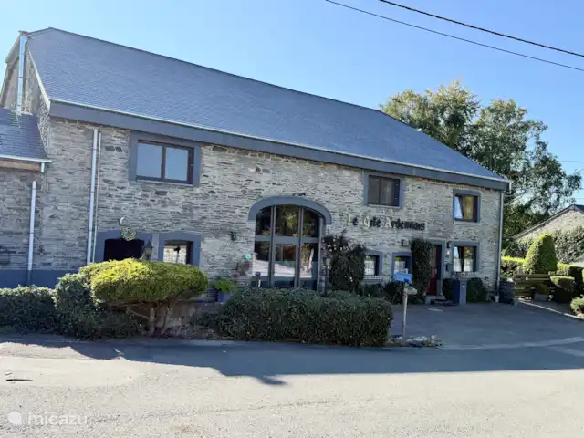Maison de vacances familiale Gite Ardennais  | Belgique, Ardennes, Fraiture - maison de vacances Façade du gîte ardennais récemment (septembre 2025) avec une nouvelle toiture