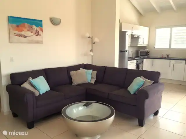 Kas Mondi | Curaçao, Banda Ariba (est), Jan Thiel - villa La cuisine ouverte est entièrement équipée avec un four, un micro-onde, un lave-vaisselle, une cafetière Senseo et une cafetière, un grille-pain, une bouilloire, etc.