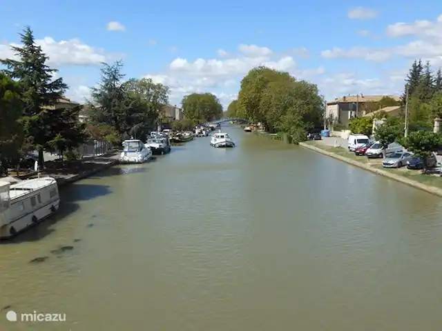 Le Chat Rouge 2026 avec 5** Confort | France, Hérault, Siran-Najac - villa Le célèbre Canal Du Midi, le port de Homps.