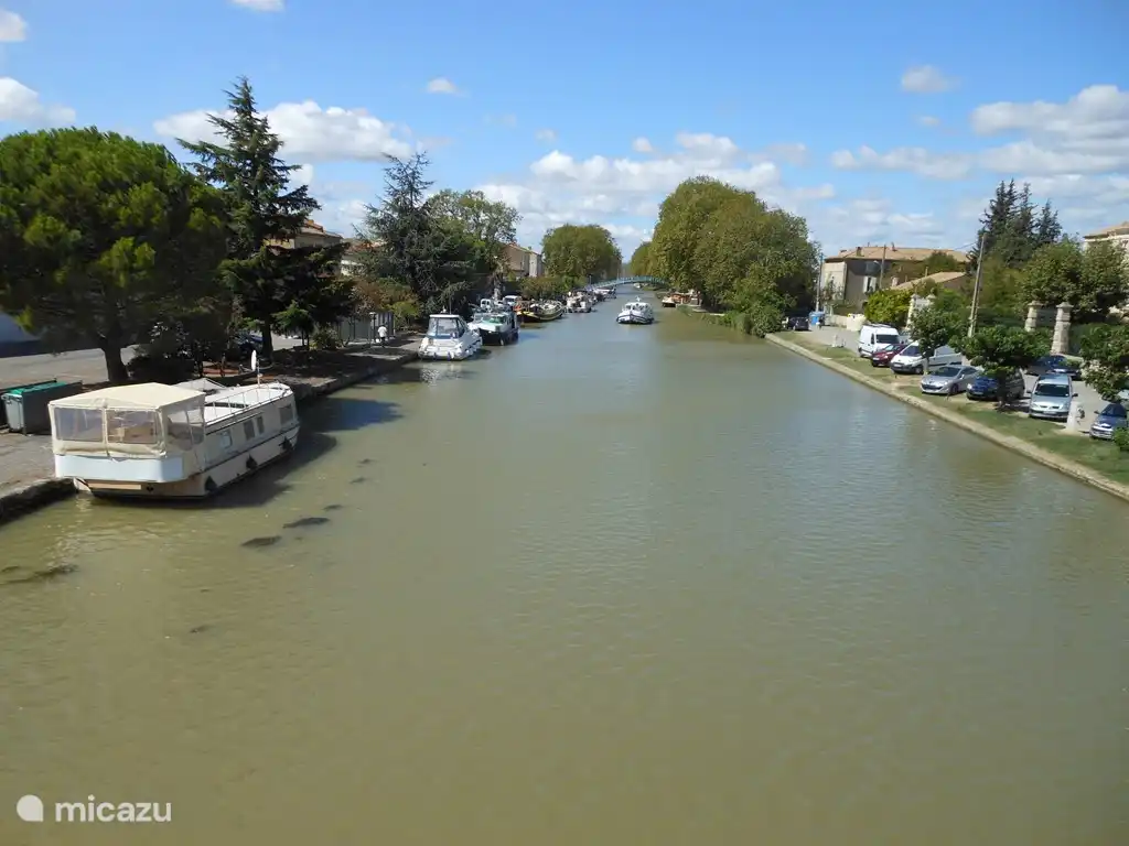 The famous Canal Du Midi, seen from the bridge in Homps.