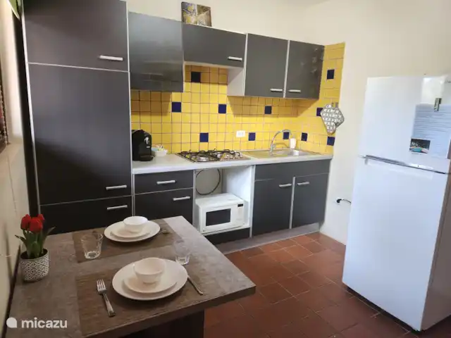 studio en Aruba, Oranjestad, Oranjestad – Apartamentos Caya Luna- casita Shoco Cocina totalmente equipada