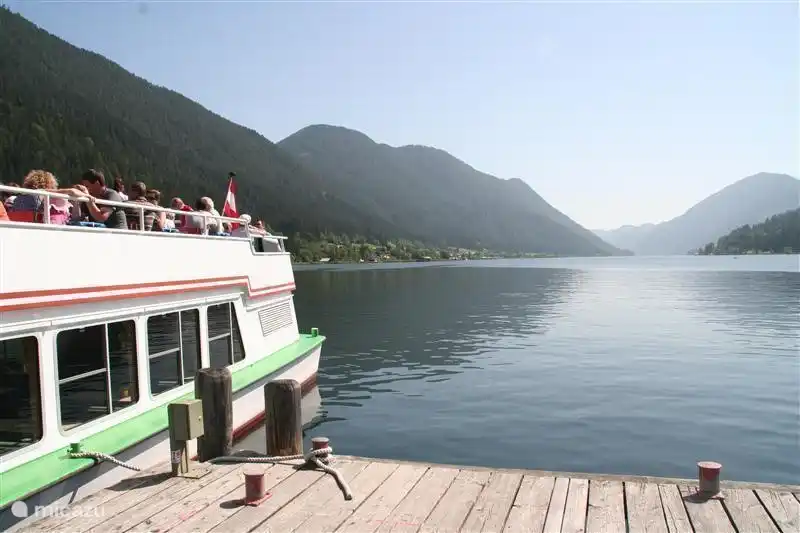 Bateau d'excursion sur le magnifique Weissensee