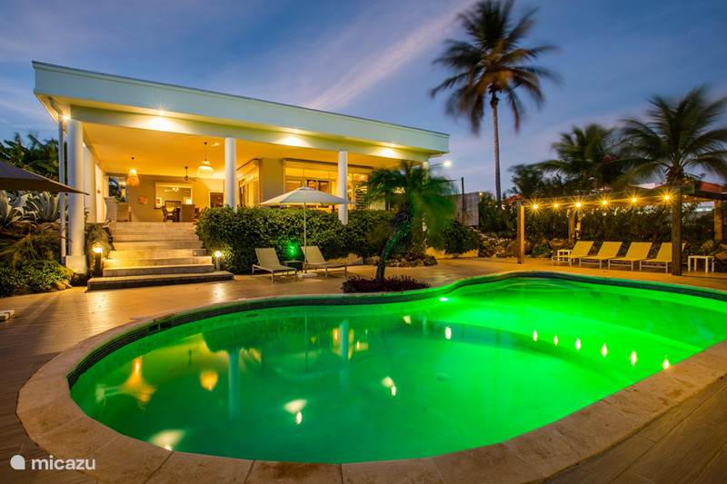 Vacation rental Curaçao, Banda Ariba (East), Jan Thiel Villa Villa Royal