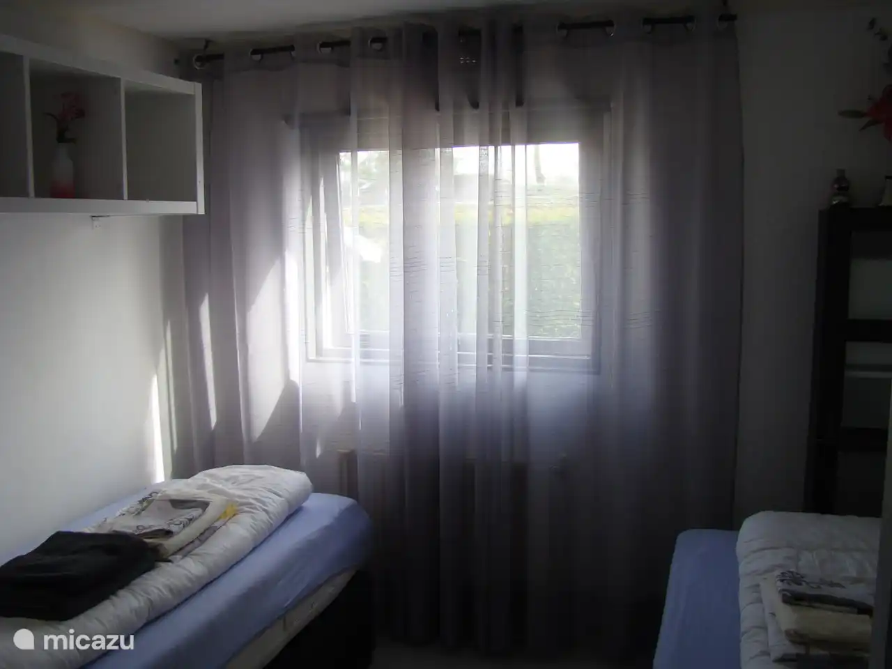 Schlafzimmer mit zwei Boxspring