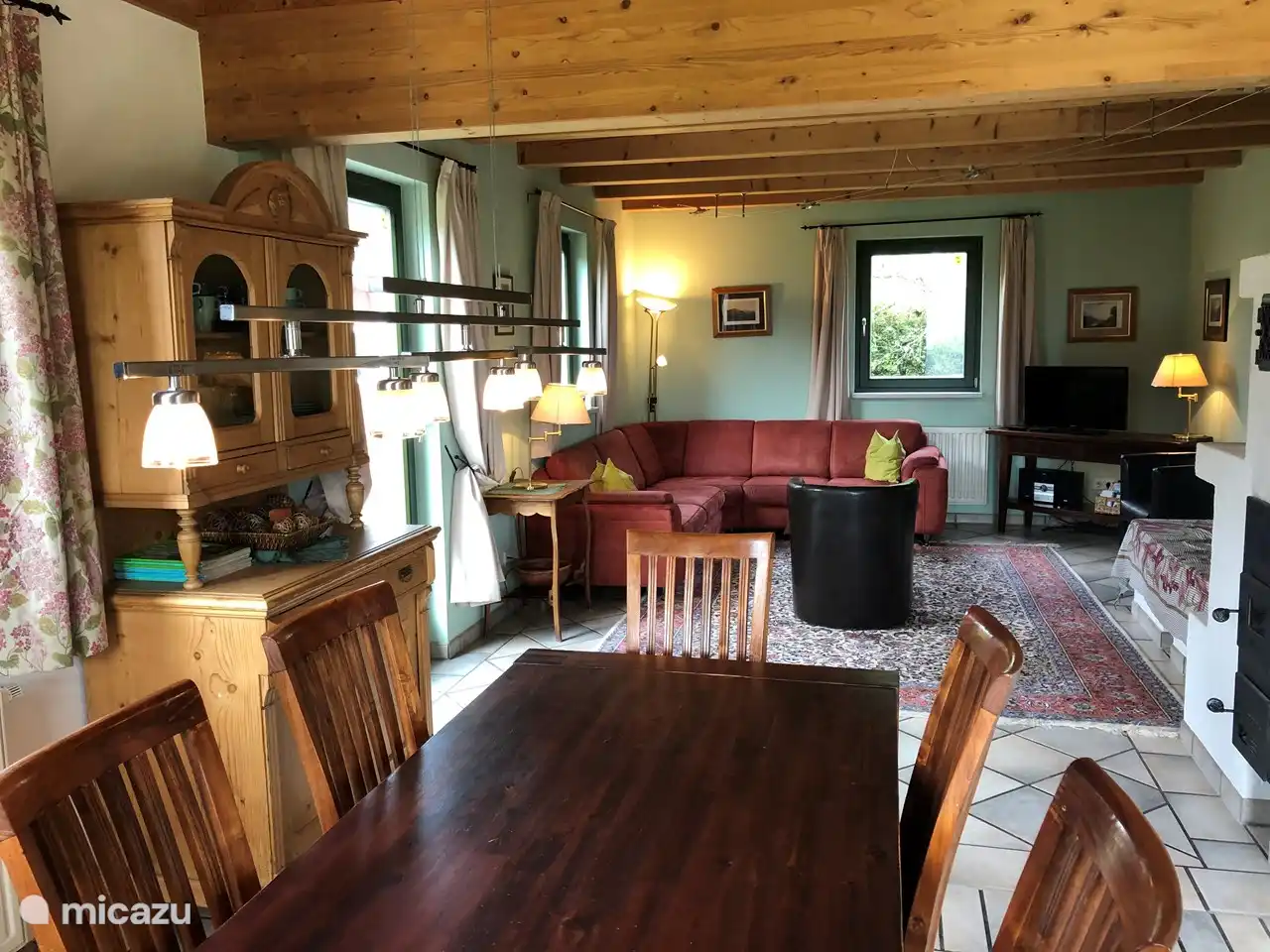 De eettafel kunt u verlengen