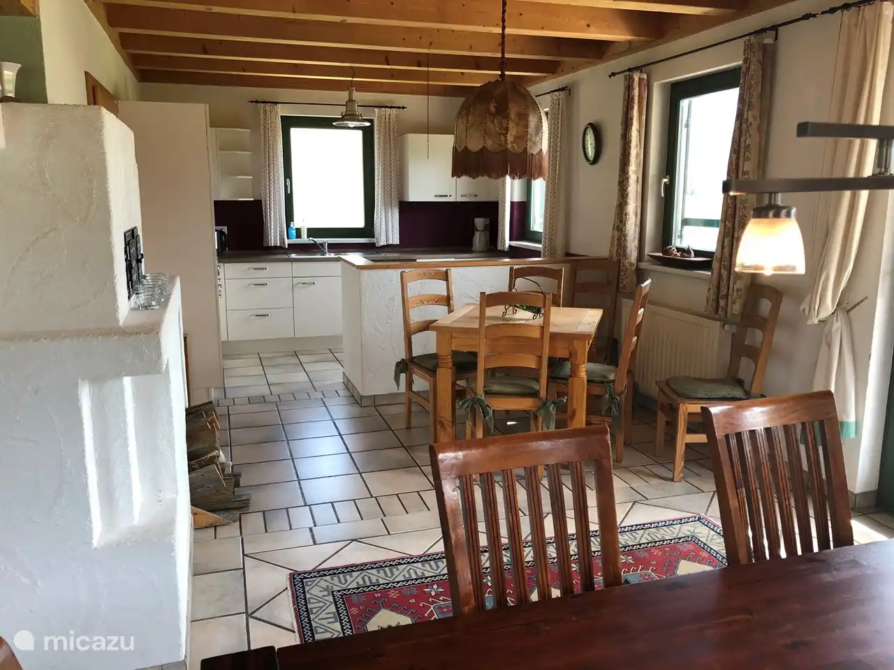 Het huis met de nieuwe keuken.
Alles aanwezig wat men nodig heeft om samen te koken.