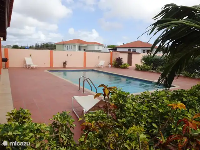 Villa J van Domburg huren in Aruba, Paradera, Rooi Afo - villa Uitzicht vanuit de porch