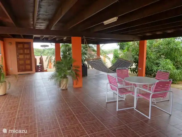 Villa J van Domburg huren in Aruba, Paradera, Rooi Afo - villa ruime 2de porch