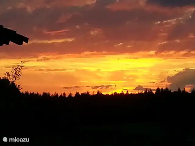 Ferme Pauchard | France, Vosges, Hennezel - maison de vacances Coucher de soleil depuis la terrasse chaque soir un tableau différent !