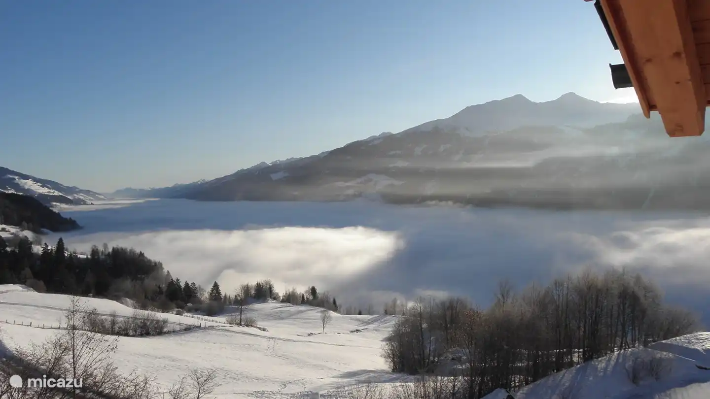 Le soleil brille toujours au-dessus des nuages !