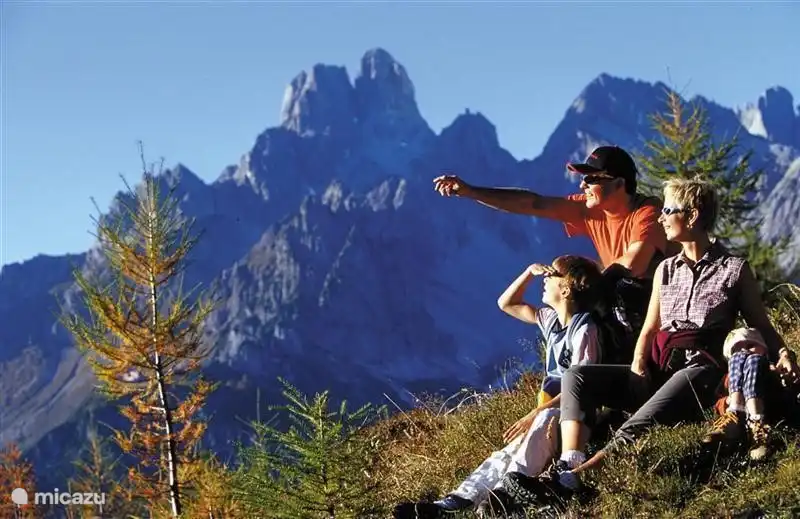 Enjoy the mountain scenery in the summer