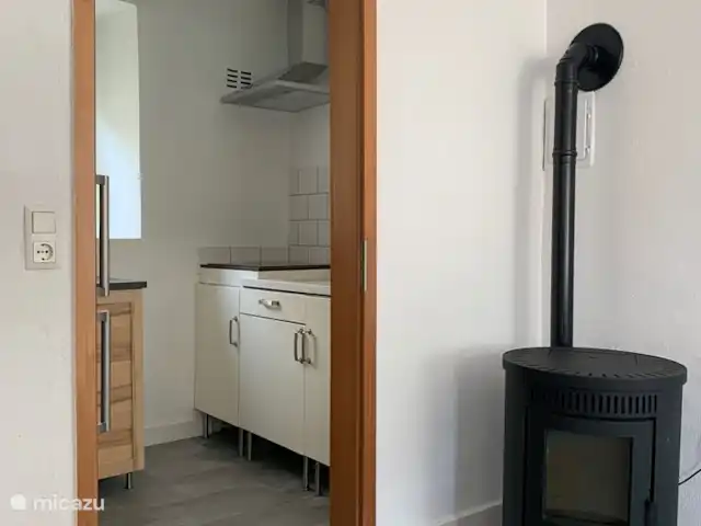 vakantiehuis huren in Duitsland, Moezel, Bengel – Bengel Doorkijkje van woonkeuken naar de keuken