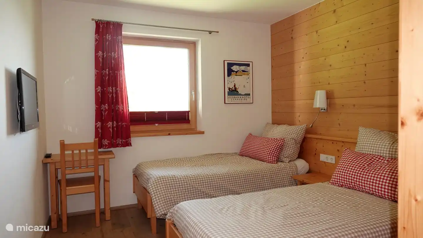 Schlafzimmer für 2 Personen im Apartment Smaragd.