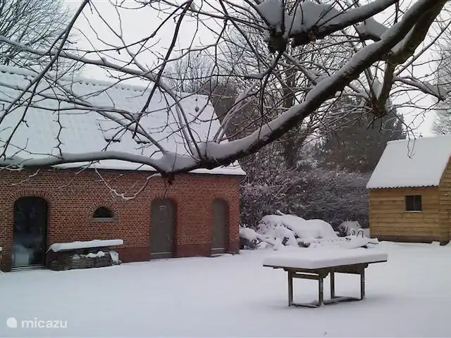 Ti & Gigré en Bélgica, Amberes, Malle - casa vacacional ¡Nuestra casa de vacaciones con la caseta del jardín en invierno!