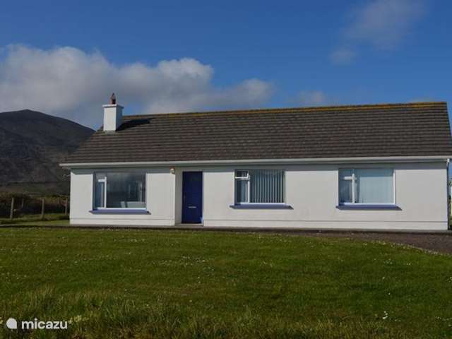 Holiday home in Ireland, Kerry, Ballyferriter - holiday house Coinin House