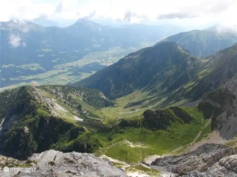 Blick von der Polinik, dem höchsten Berg in der Nachbarschaft. Magnificent!
