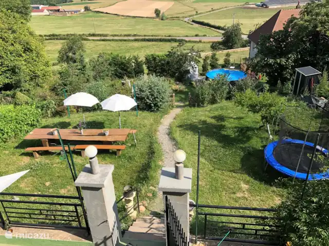 Location de Vacances France, Nièvre, Lanty, maison de vacances - Manoir BnBourgogne jardin