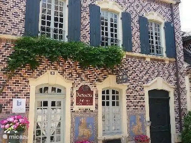 Location de Vacances France, Nièvre, Lanty, maison de vacances - Manoir BnBourgogne A Autun.