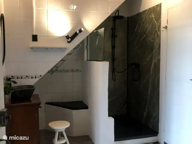 Location de Vacances France, Nièvre, Lanty, maison de vacances - Manoir BnBourgogne Salle de bain 2