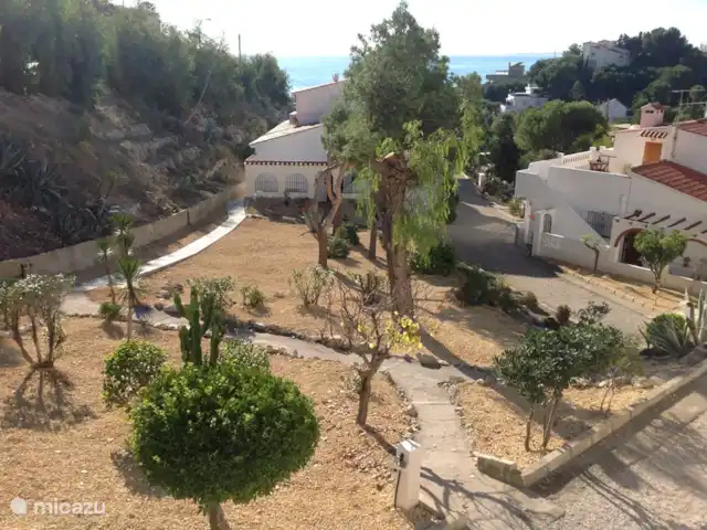 Casa Jomy Coveta El Campello Neptuno en España, Costa Blanca, El Campello - casa vacacional Jardín - Casa Jomy El Campello Coveta Fuma