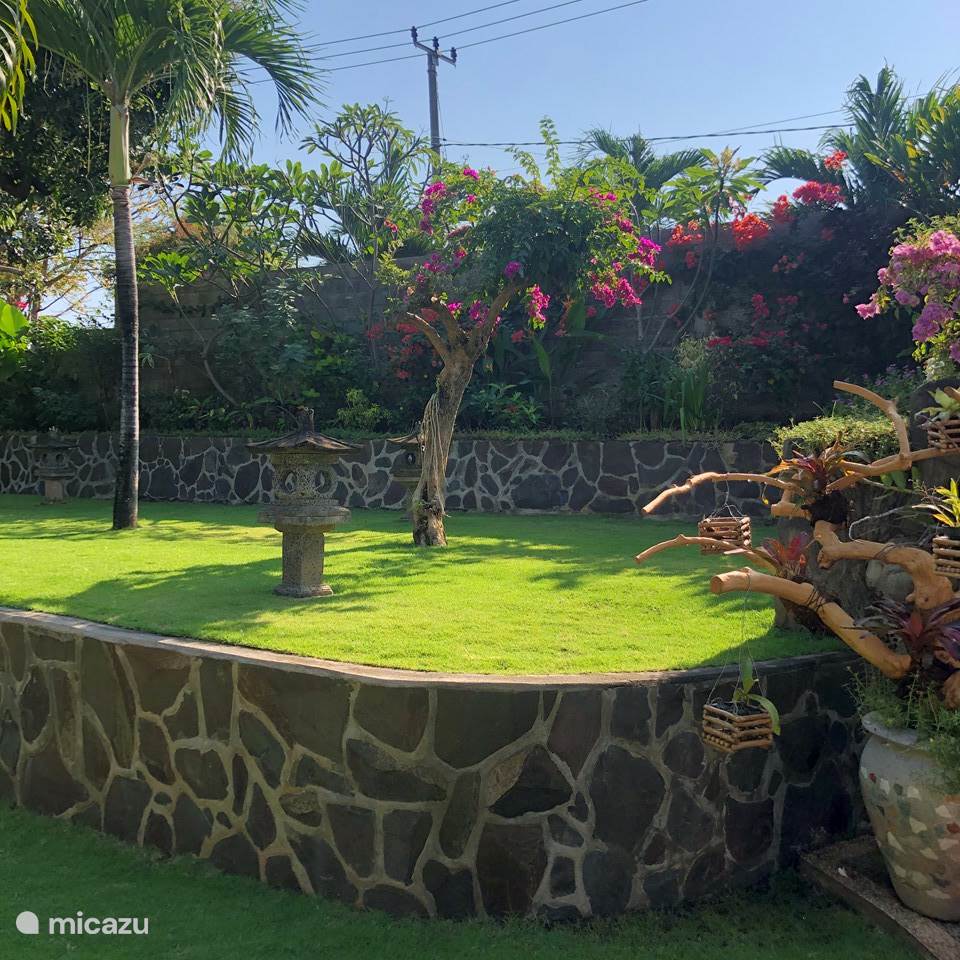  Villa  Kayu  Putih  in Lovina  Bali huren Micazu