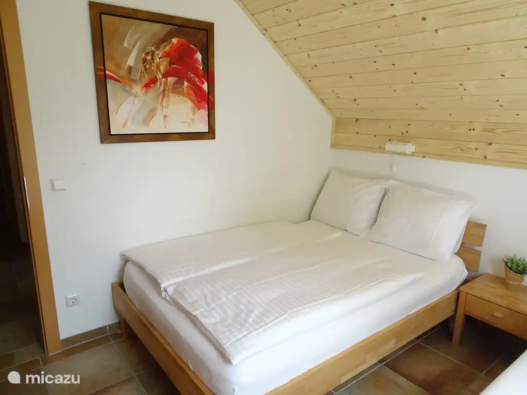 3 Schlafzimmer mit 140 x 200 cm Bett