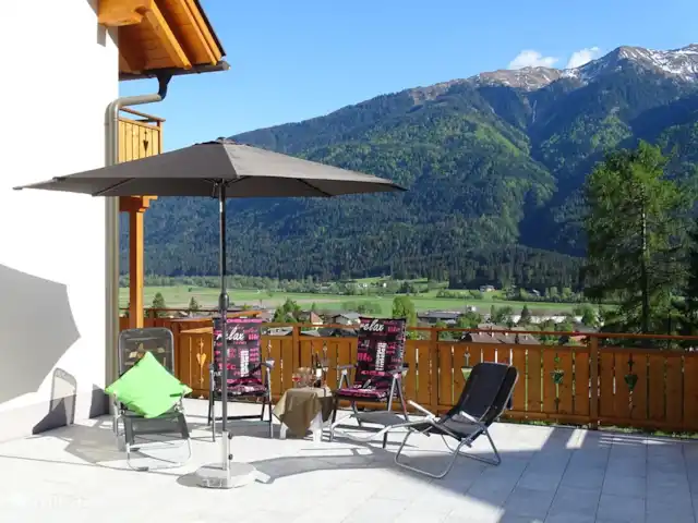 Chalet FrieLinde 2 a 11 personas en Austria, Carintia, Kirchbach - chalet Amplia terraza al sol