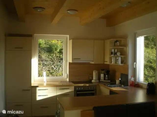 Chalet FrieLinde 2 a 11 personas en Austria, Carintia, Kirchbach - chalet Cocina abierta en el primer piso con todos los electrodomésticos de lujo.