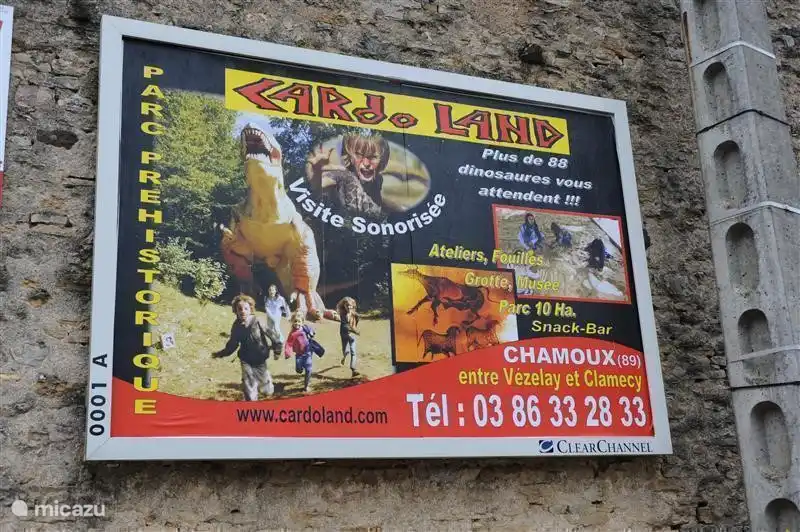 Und wenn Sie genug von Kühen haben, gehen Sie zu den Dinosauriern in Cardoland! 
(20 Min. von der Gîte entfernt)
