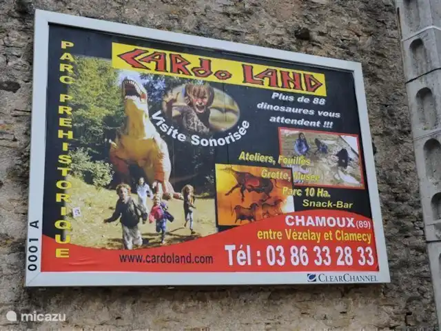 Location de Vacances France, Nièvre, Saizy, maison de vacances - Gîte Le Cochon Volant Et quand vous en aurez assez des vaches, dirigez-vous vers les dinosaures de Cardoland ! 
(à 20 min. du Gîte)