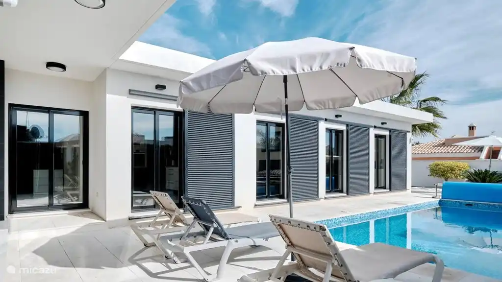 Winter sun, Spain, Costa Blanca, San Fulgencio La Marina , villa Casa van Gelder