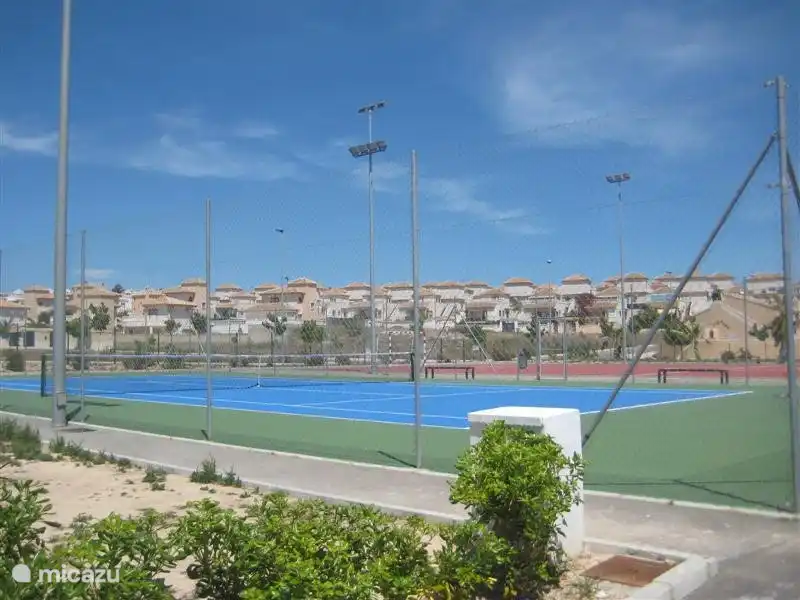 Tennis within walking distance.