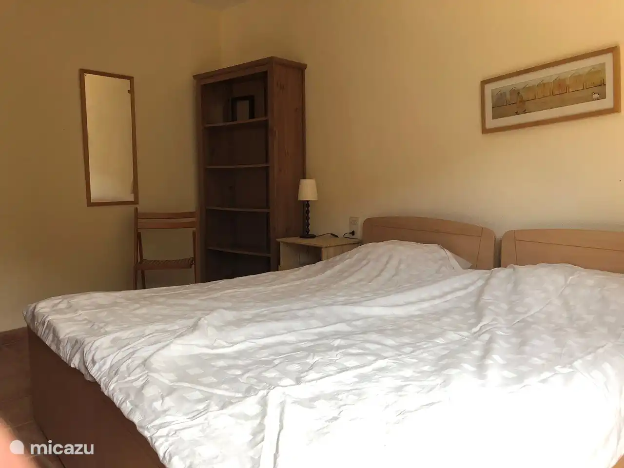 Vorderes Schlafzimmer: bequeme Betten. 2 x 90 x 200 cm