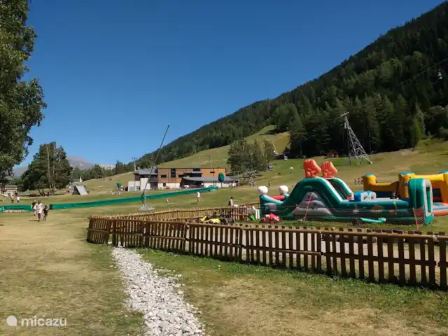 La Marmotte | France, Savoie, La Norma - chalet Aire de jeux dans le village
