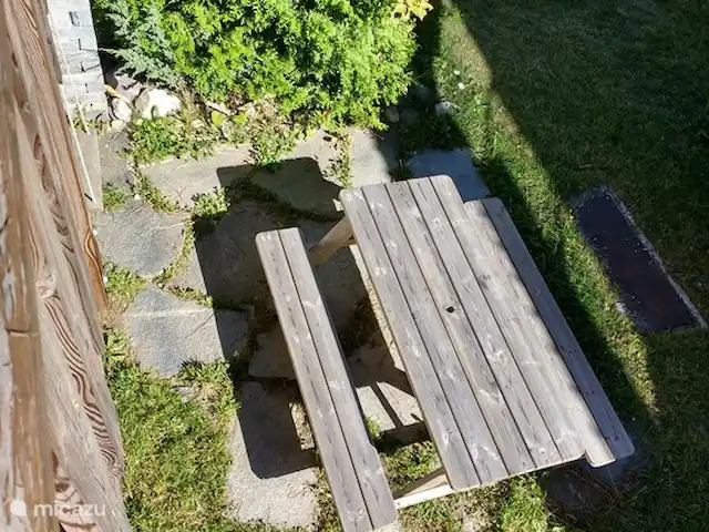 La Marmotte | France, Savoie, La Norma - chalet petit déjeuner au soleil