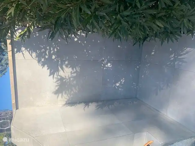 Neue Außendusche 2021