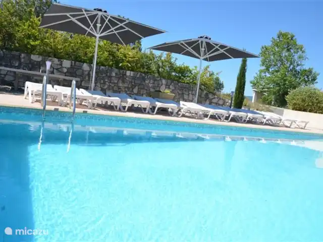 Le Vacher | France, Ardèche, Beaulieu (Ardèche) - maison de vacances Le plus bel endroit où séjourner pendant les chauds mois d'été est bien sûr cette belle piscine...