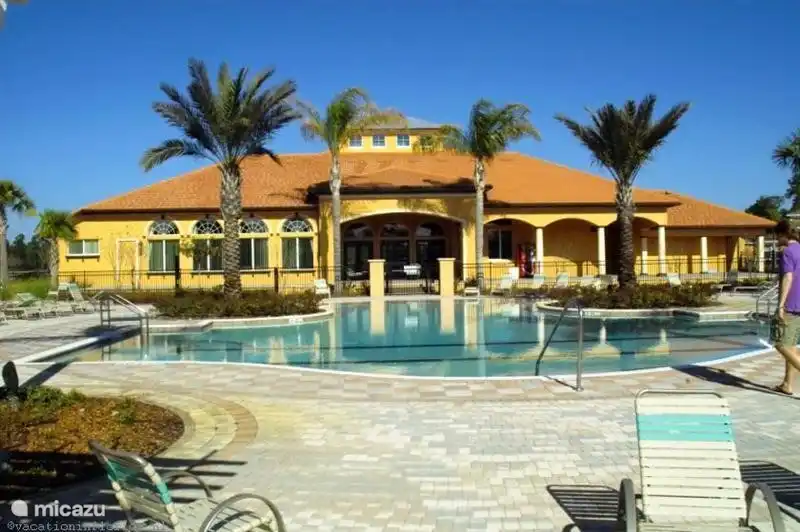 Clubhouse Watersong Resort. Schräg gegenüber unserem Haus.