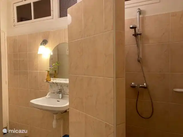 Les Deux Pins | France, Aisne, Vendresse-Beaulne - gîte / cottage Salle de bain au rez-de-chaussée