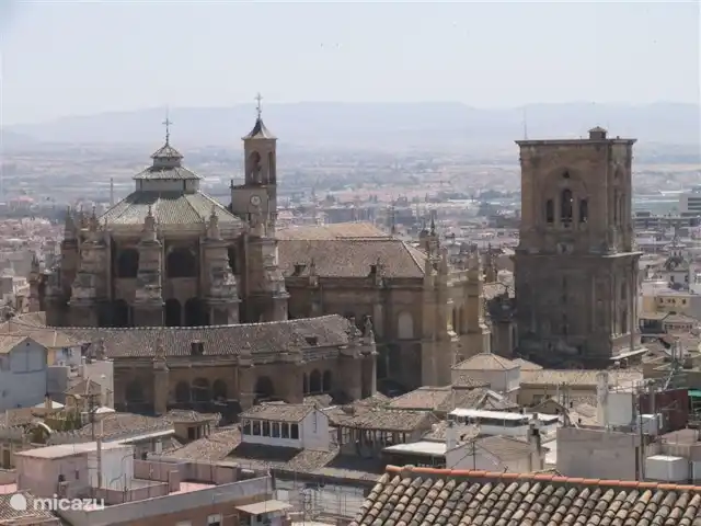Casa Pimienta huren in Spanje, Andalusië, Velez-Malaga - villa Vanuit het Alhambra uitzicht op de kathedraal van Granada