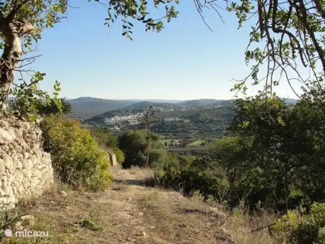 Location de Vacances Portugal, Algarve, Albufeira, maison de vacances - Quinta Elisabeth De la Quinta, vous pouvez marcher directement sur la colline jusqu'à Paderne, il y a aussi une bonne route de campagne en dessous ...