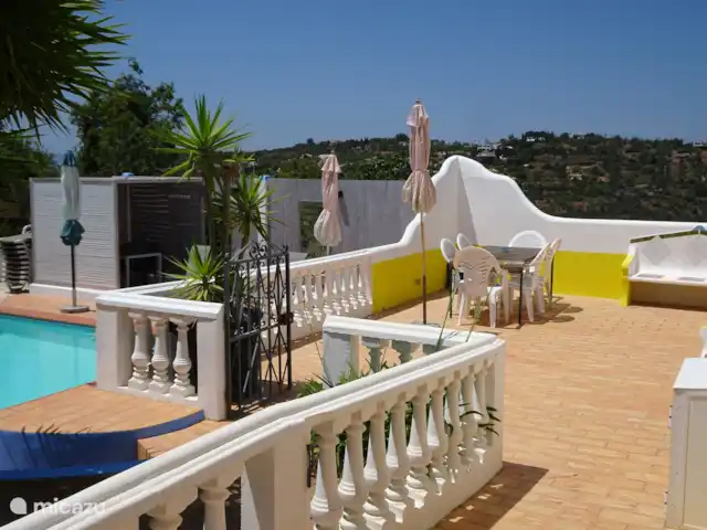 Location de Vacances Portugal, Algarve, Albufeira, maison de vacances - Quinta Elisabeth Terrasse avec chaises confortables