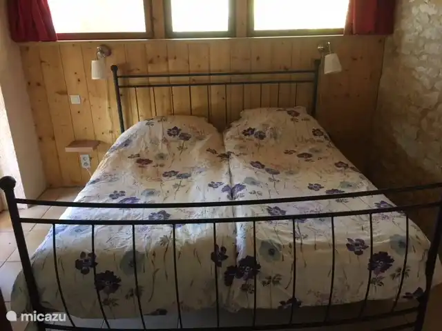 Cézanne | France, Lot-et-Garonne, Douzains - gîte / cottage chambre lit 180 cm de large